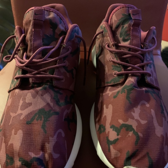 nike - Picture 2 of 2